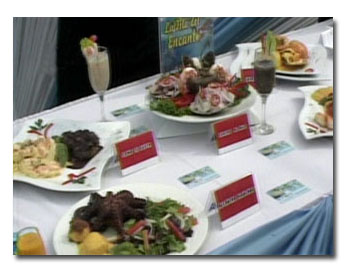 mesa con platos de ceviche