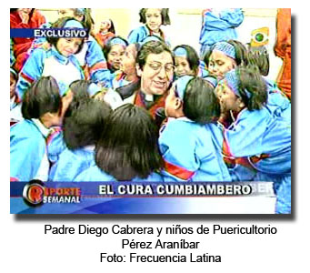 padre-diego-cabrera-y-ninos2