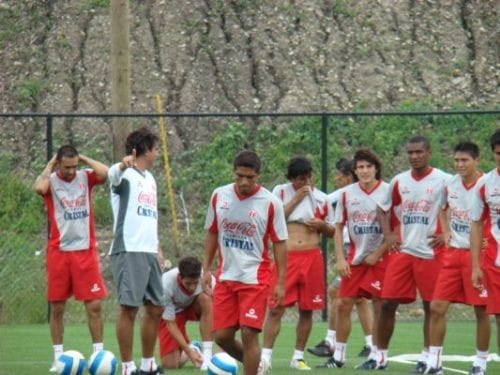 seleccionperuanafutbol-foto-tvperu_gob_pe-via-peruenvideos seleccionperuanafutbol-foto-tvperu_gob_pe-via-peruenvideos