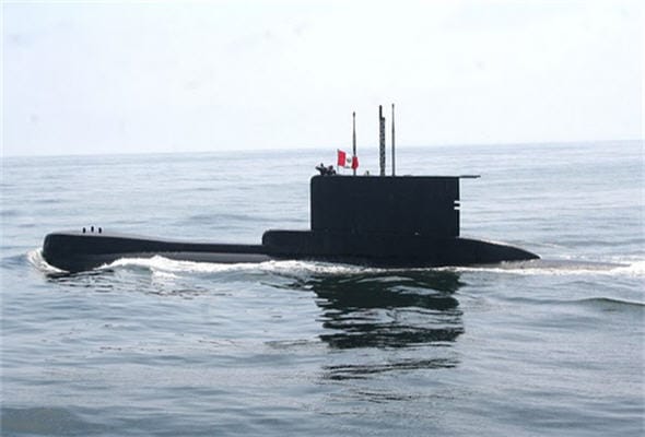 submarino peruano