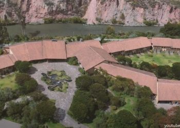 Vista del exterior del Hotel Tambo del Inka en Urubamba