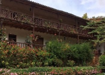 Vista del balcón de la Hacienda Santa María en Junín