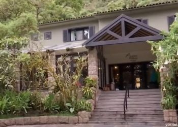 Vista de la fachada del Belmond Sanctuary Lodge Machu Picchu