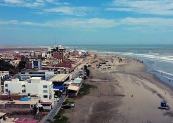 Playa Pimentel en Chiclayo, Lambayeque