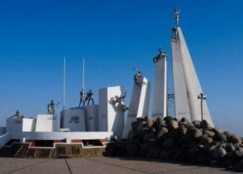 Tour al Monumento de los héroes del Alto Alianza en Tacna