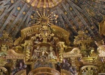 Vista del altar de la Capilla Sixtina de América