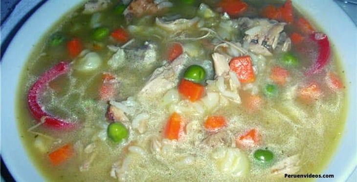Receta del aguadito de pavo navideño peruano