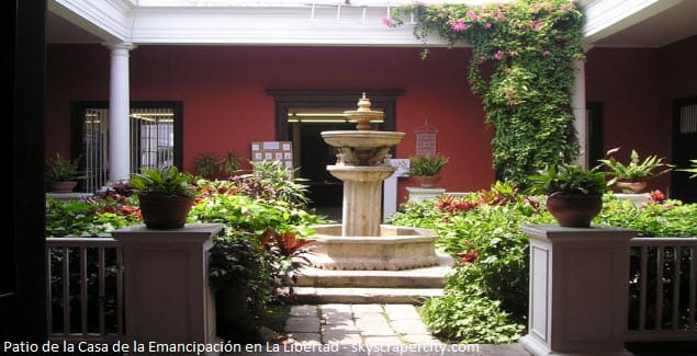 Casa de Riva Aguero en Trujillo en el post sobre la Casa de la Emancipación.