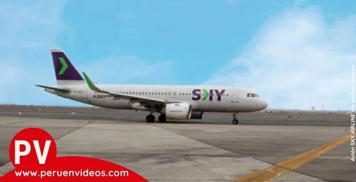 Imagen de un avión de la aerolínea SKY Airline en Perú