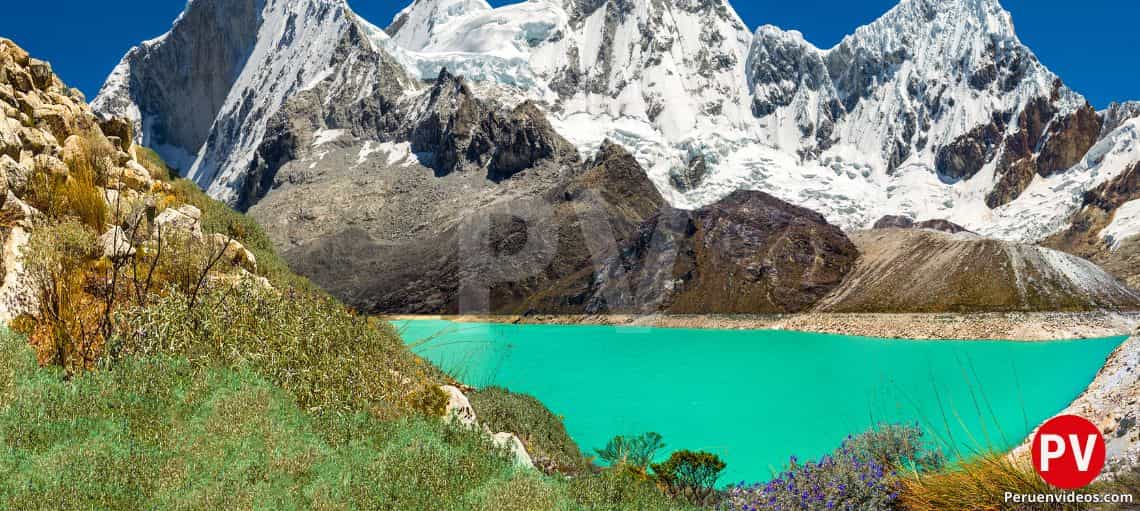 La laguna Parón con el nevado detrás en Ancash