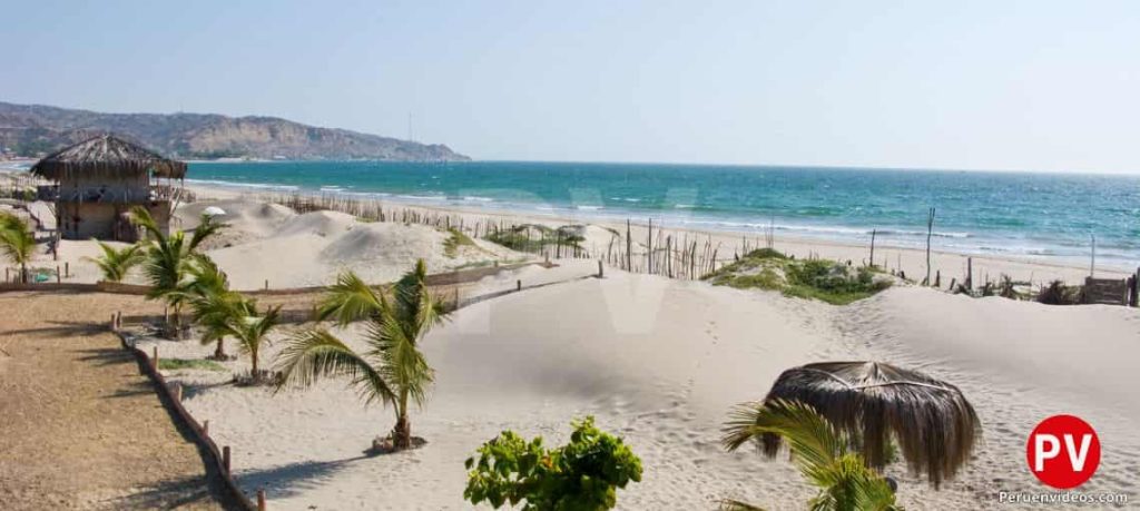 Playa y arena en Mancora, Piura